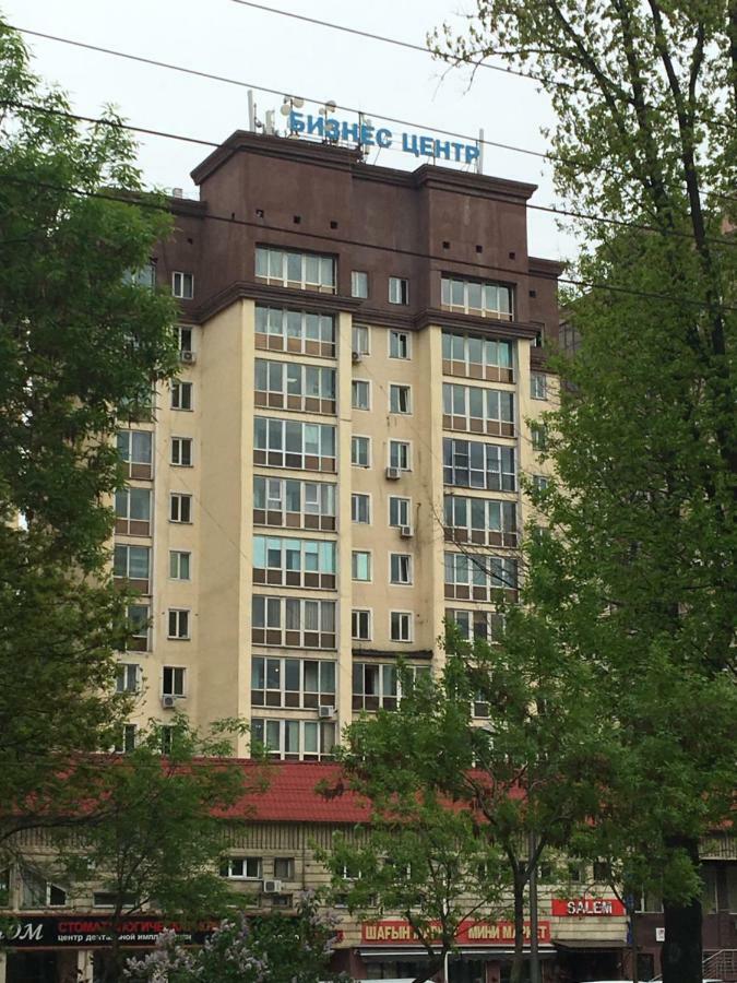 Hostel - Guest House Meyman Алма Ата Екстериор снимка