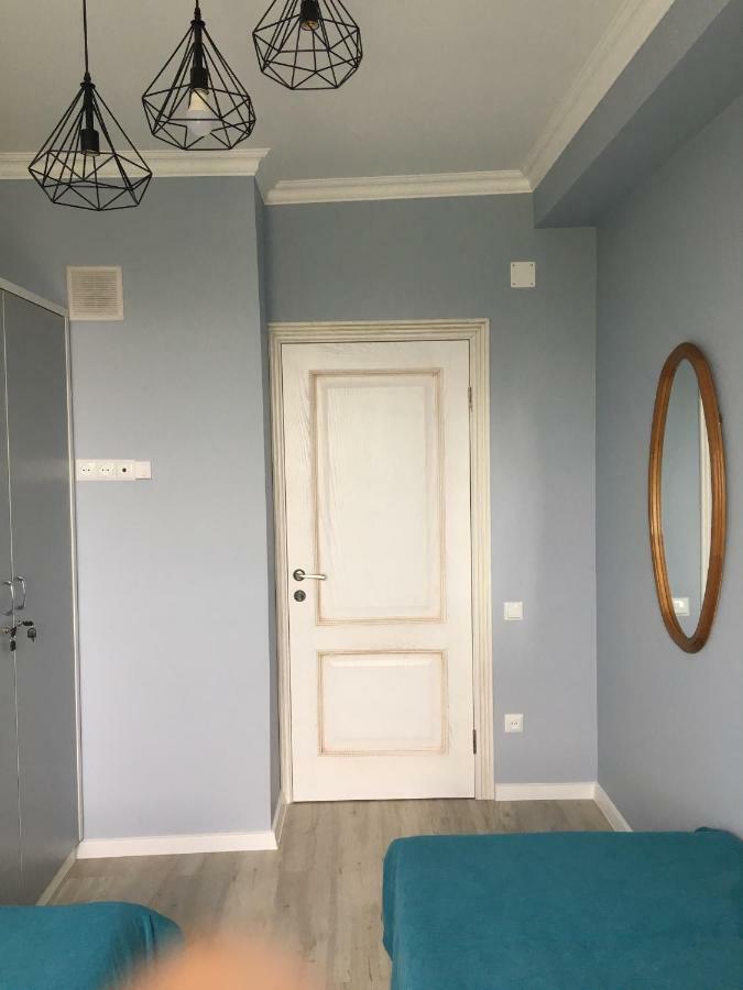 Hostel - Guest House Meyman Алма Ата Екстериор снимка