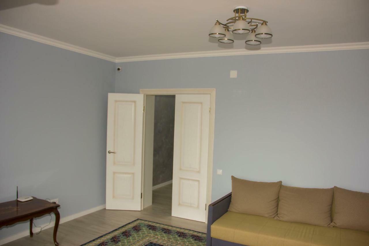 Hostel - Guest House Meyman Алма Ата Екстериор снимка