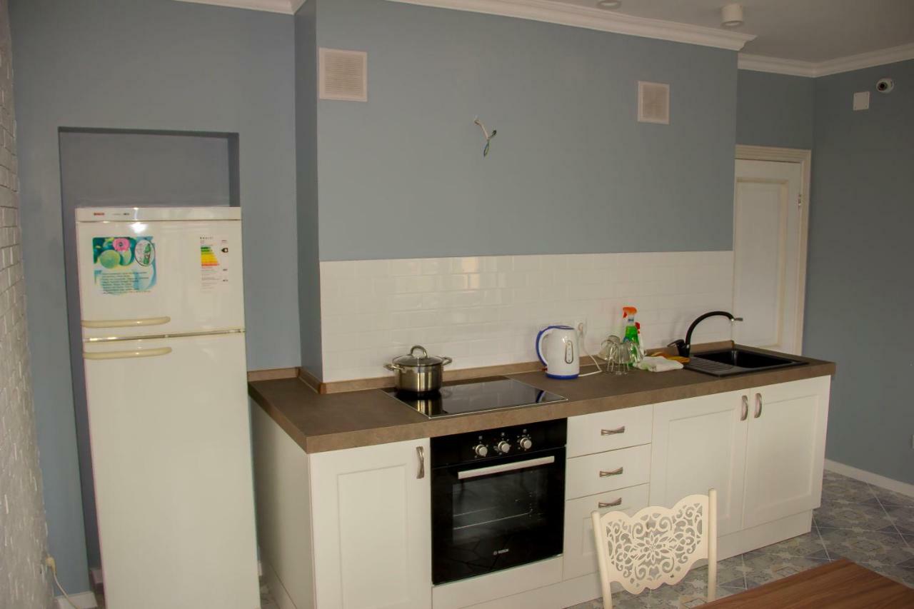 Hostel - Guest House Meyman Алма Ата Екстериор снимка